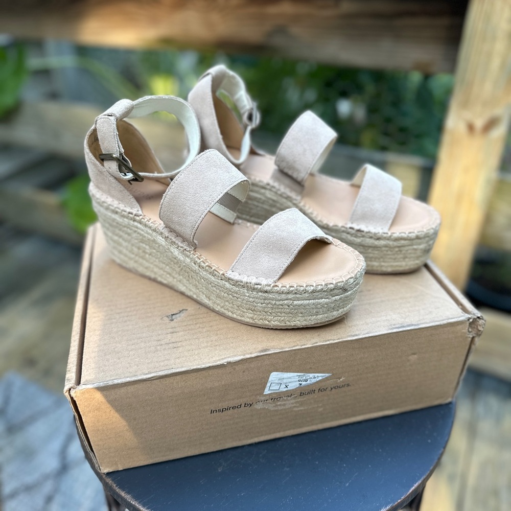 New in Box - Soludos Espadrille Wedge Sandals